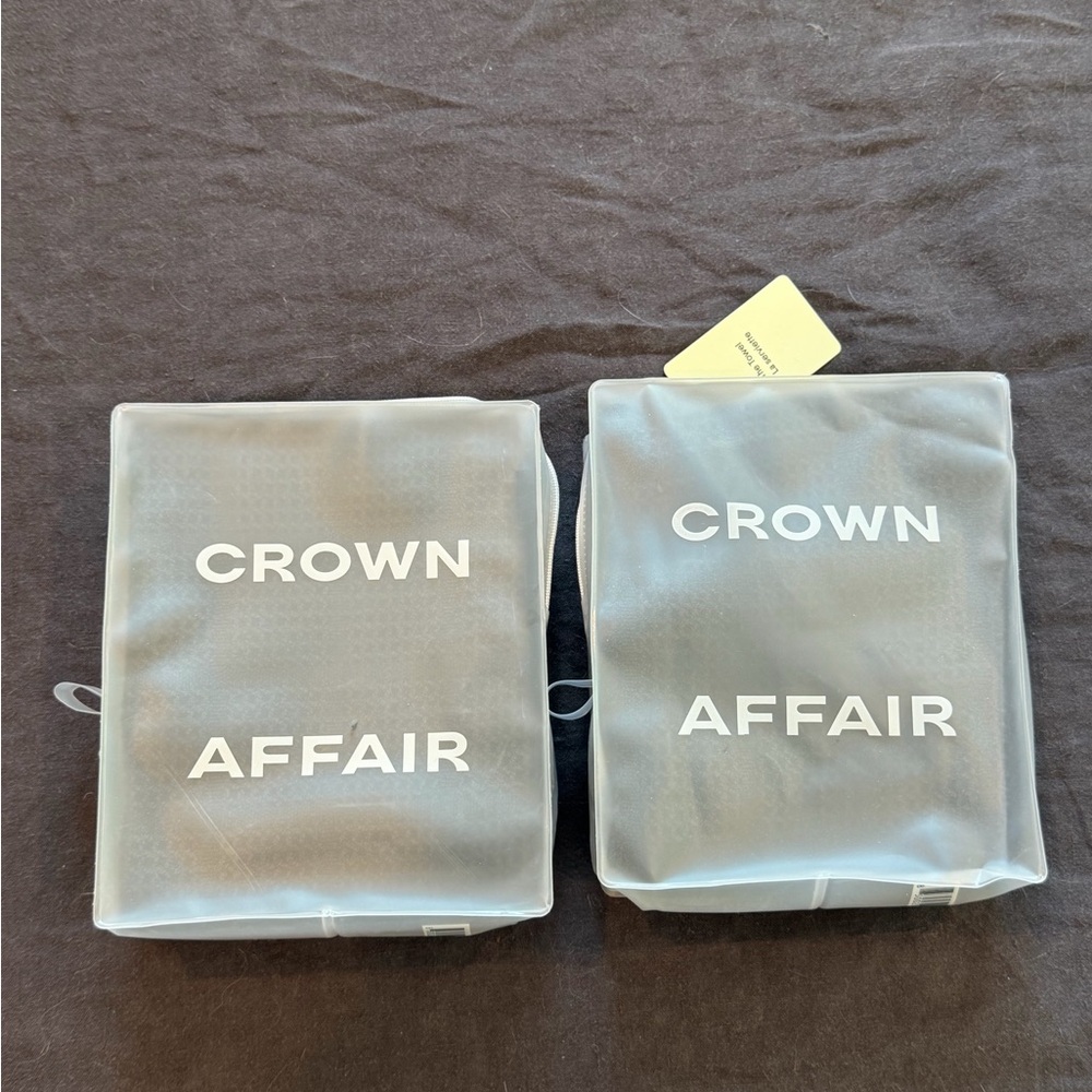 Crown Affair towel 2 available